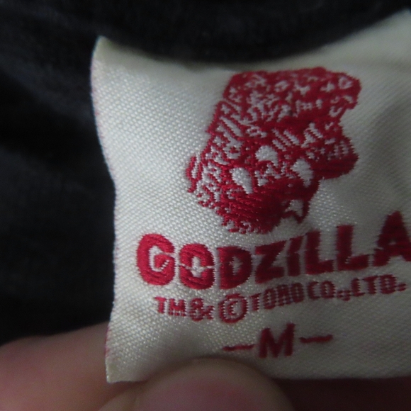 Vintage toho Godzilla tshirt  M - Picture 6 of 6